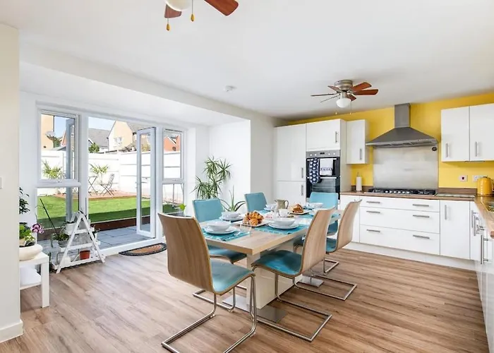 Home In Patchway